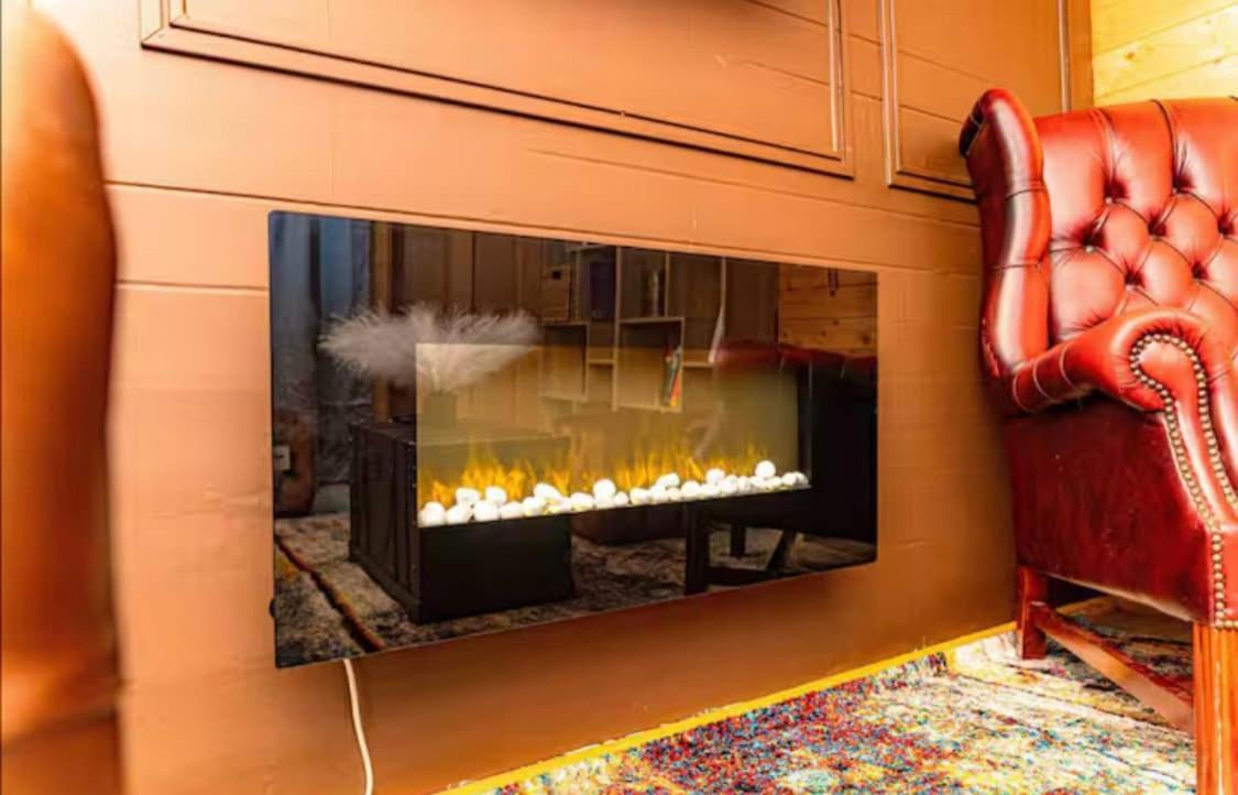 The Serene With Hot Tub, Sauna And Cinema Experience * Londres
