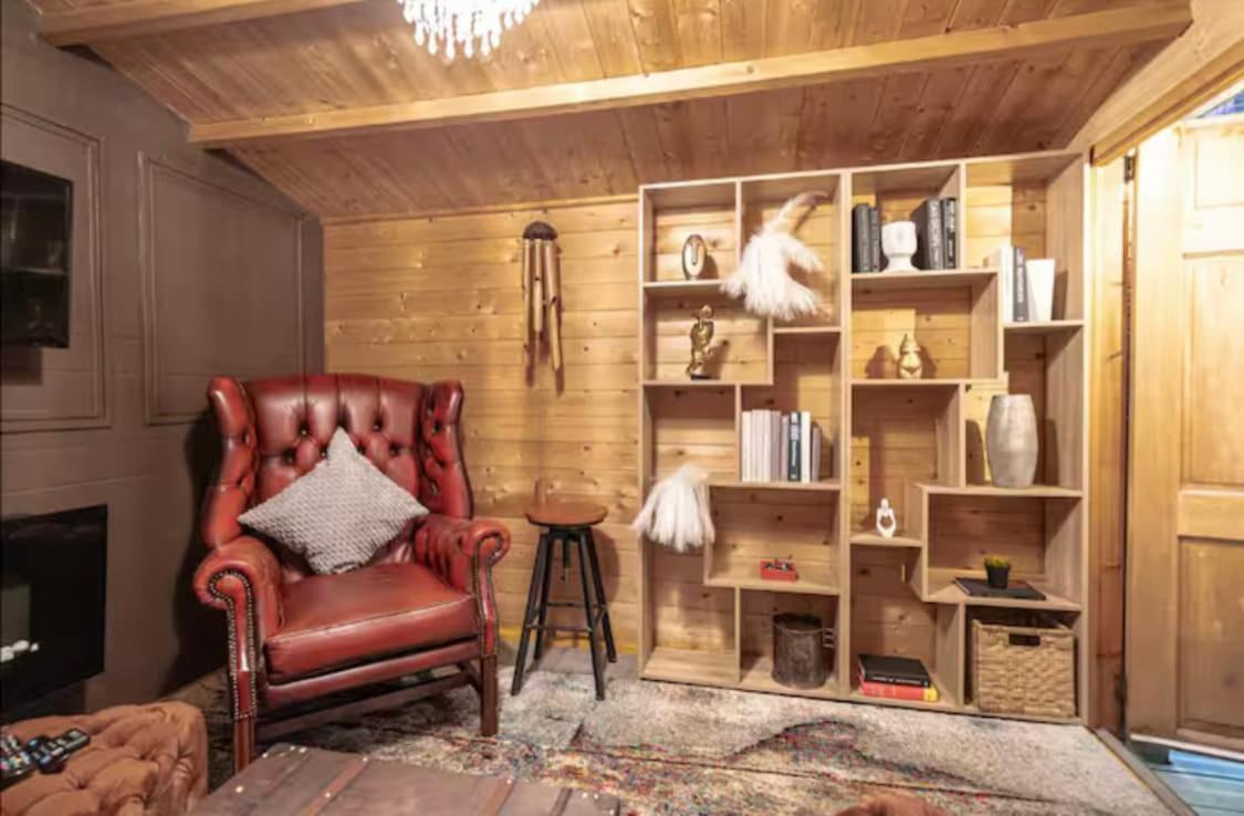 Casa de Férias The Serene With Hot Tub, Sauna And Cinema Experience Londres